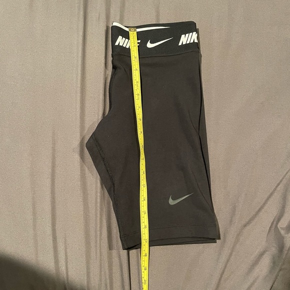 Nike bicycle shorts - Picture 7 of 8